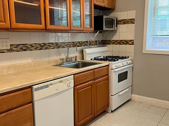 2nd image of 14 Valdale Ave #1