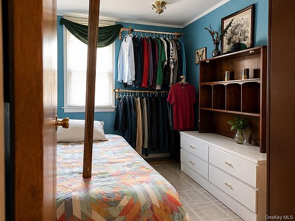 3rd image of 227 Stephens Avenue