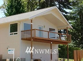 1205 Fairmont photo 1