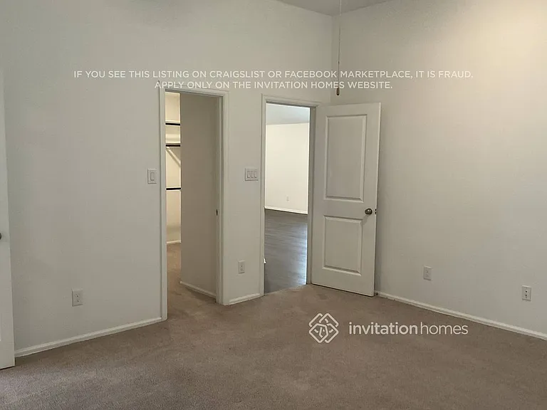 445 Pecan Landing Ln — Photo 9