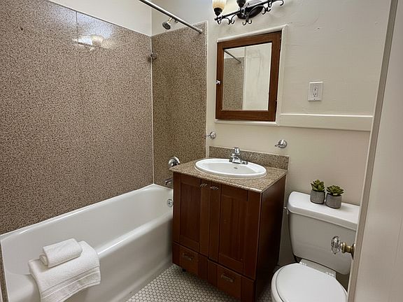 3rd image of 6209 1/2 15th Ave NW APT 304
