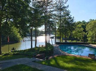 494 Chesapeake Dr, Irvington, VA 22480