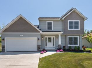 1471 Evergreen Dr, Lake View, NY 14085