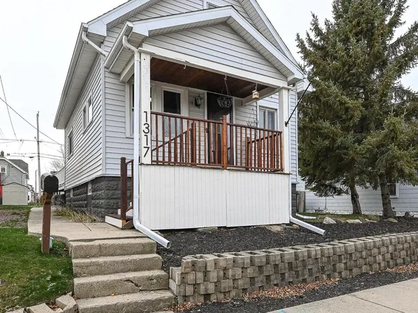 1317 Manitoba AVENUE, South Milwaukee, WI 53172