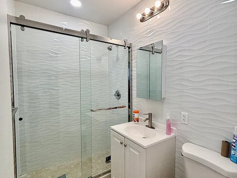 5006 8th Ave #2F — Photo 8
