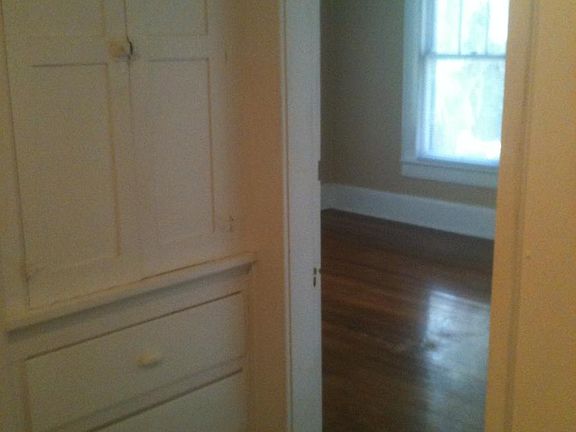 Foyer built-in