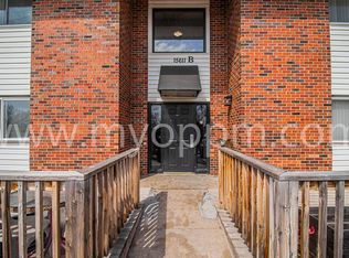 15611 N 4th St #B1, Bennington, NE 68007