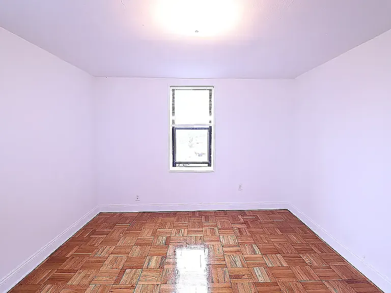 86-61 208th St #1F — Photo 2