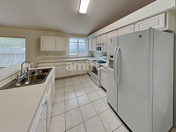 4th image of 13815 Riverpath Grove Dr