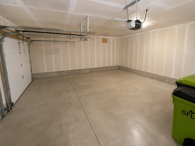 28530 Carlton Way Dr — Photo 8