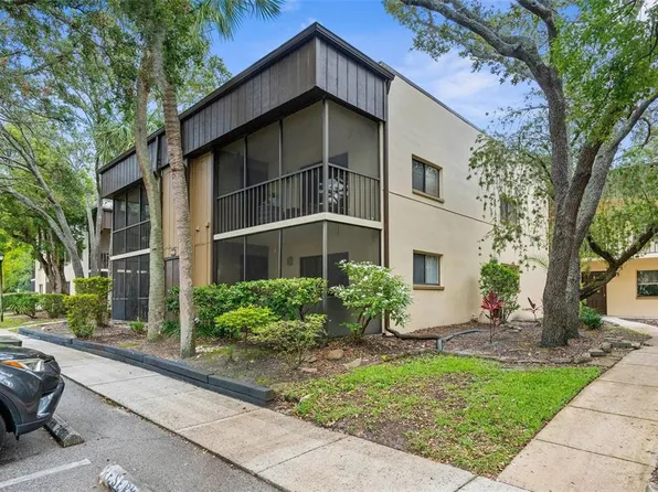 11805 Raintree Lake Ln APT A, Temple Terrace, FL 33617