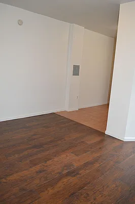 Rented by Nooklyn NYC LLC | media 22