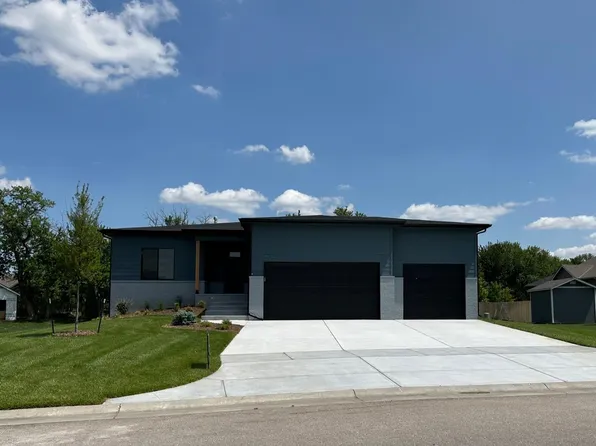 4452 N Ridge Port St, Wichita, KS 67205