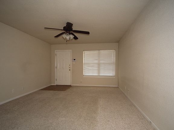 4th image of 901 Yi Dr #A