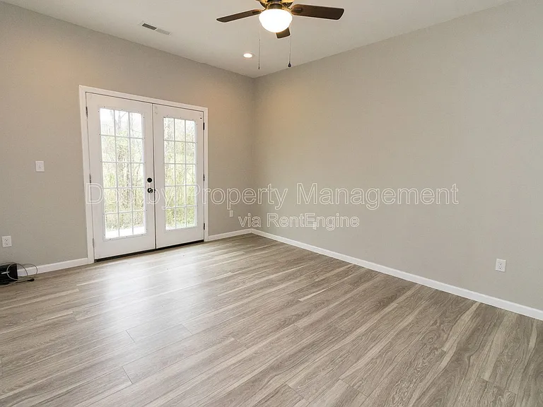 18 Michigan Ln #3 — Photo 14