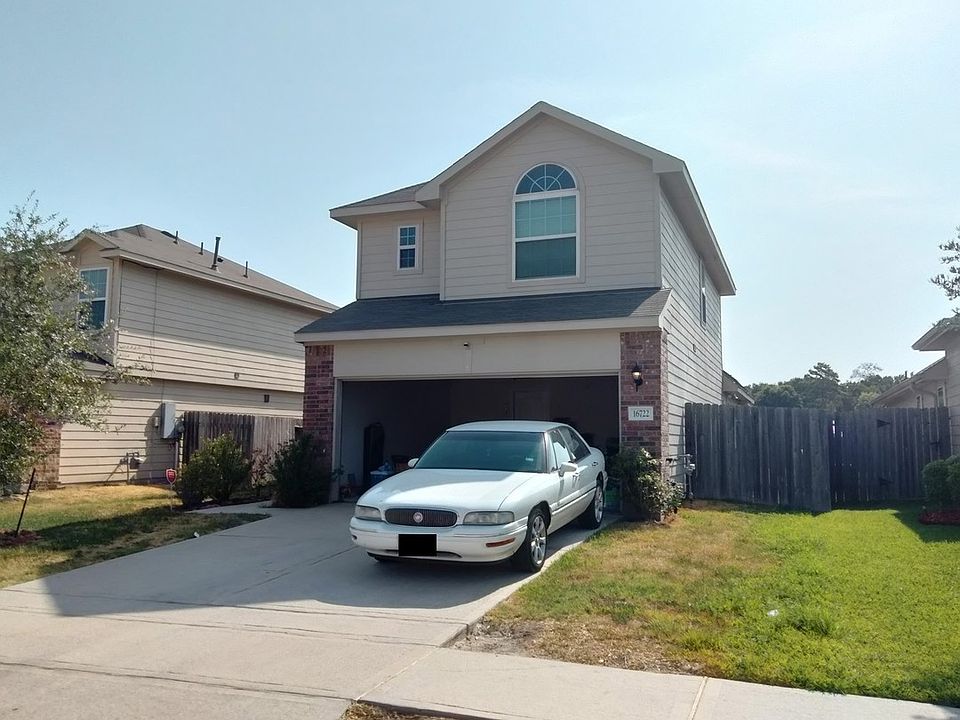 2nd image of 16722 Highland Villa Ln