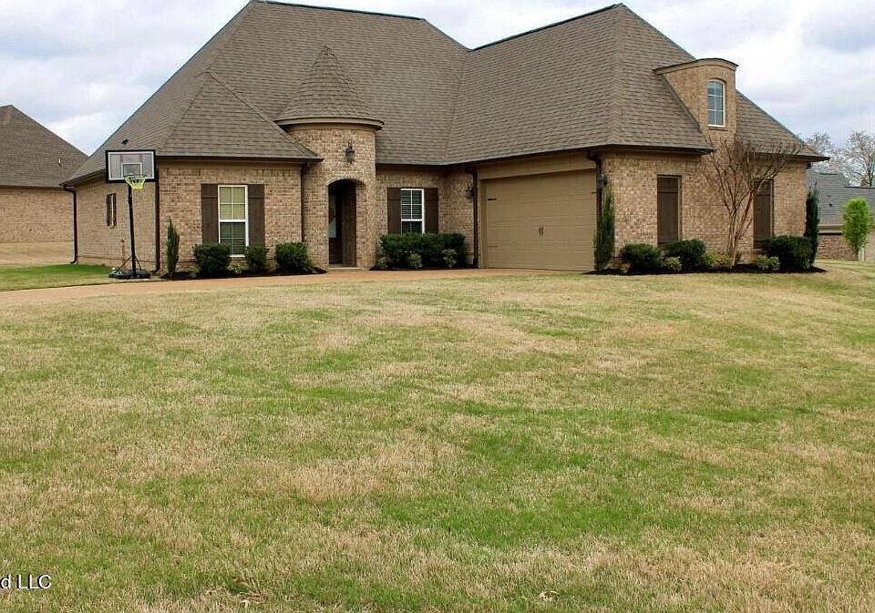 1st image of 4523 Vineyard Dr