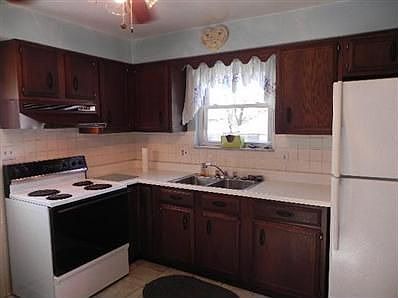 4th image of 2620 S Kathwood Cir