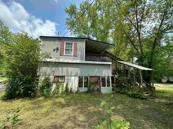 35 Herring St, Greenup, KY 41144
