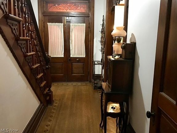 2nd image of 263 E Main St