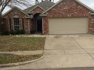 206 Glenwood Dr, Mansfield, TX 76063