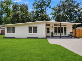 1449 S Sherwood Dr, Charleston, SC 29407