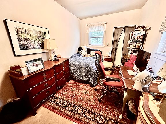 2nd image of 3653 Calumet St Floor 1