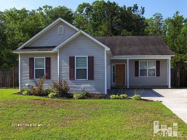 1st image of 319 Coral Stone Court SE