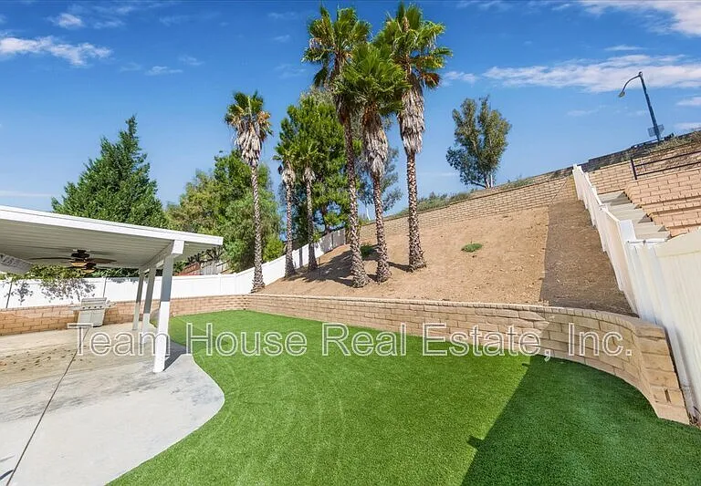 27725 Wakefield Rd — Photo 18