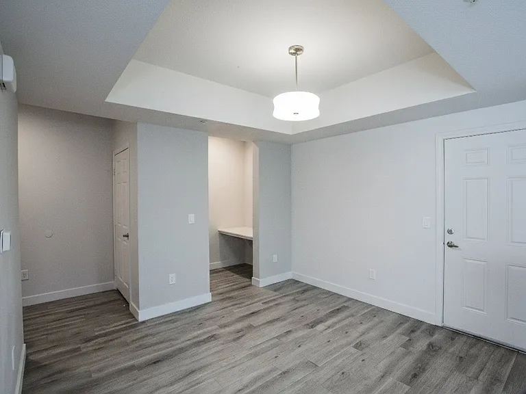 Colton Apartments — Photo 29