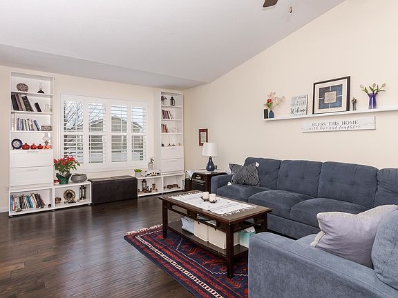 4th image of 212 Springdale Ave