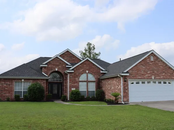 6300 April Ln, Lumberton, TX 77657