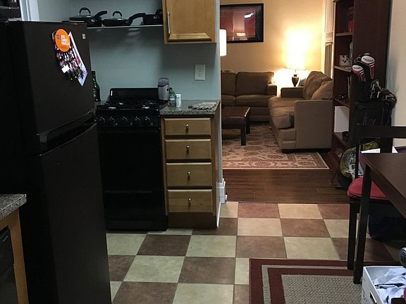 5th image of 802 Ebner St #804
