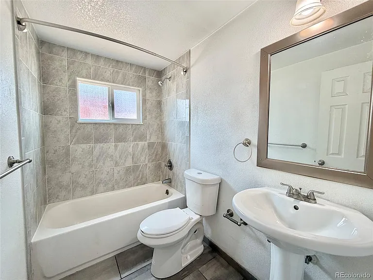 1080 S Eliot St #204 — Photo 8