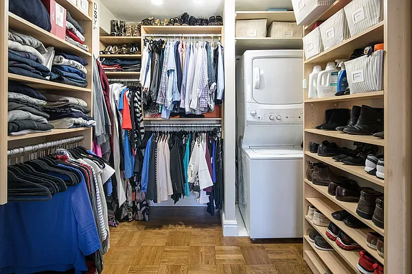 Sold by Compass | media 20