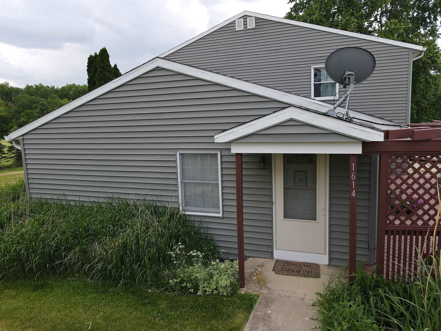 1614 E Stonehenge Dr, Sycamore, IL 60178 Zillow