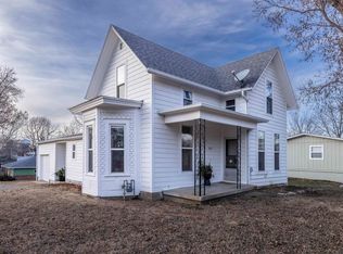 601 Nebraska Ave, Holton, KS 66436