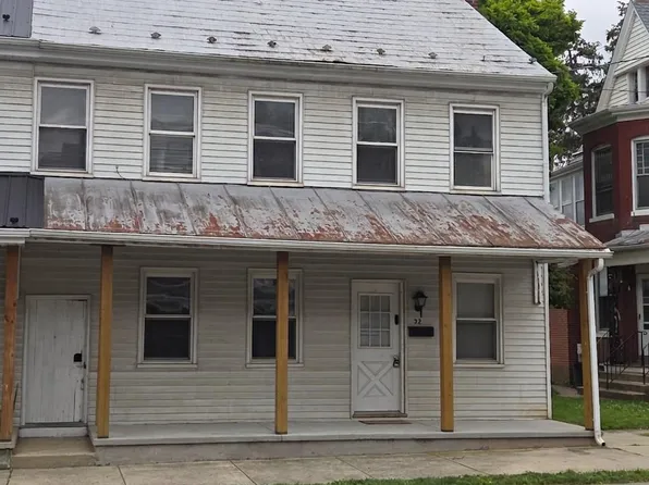 32 N Main St, Dover, PA 17315