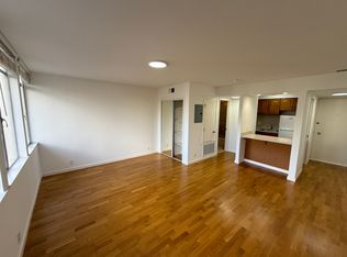 3835 19th St APT 102, San Francisco, CA 94114