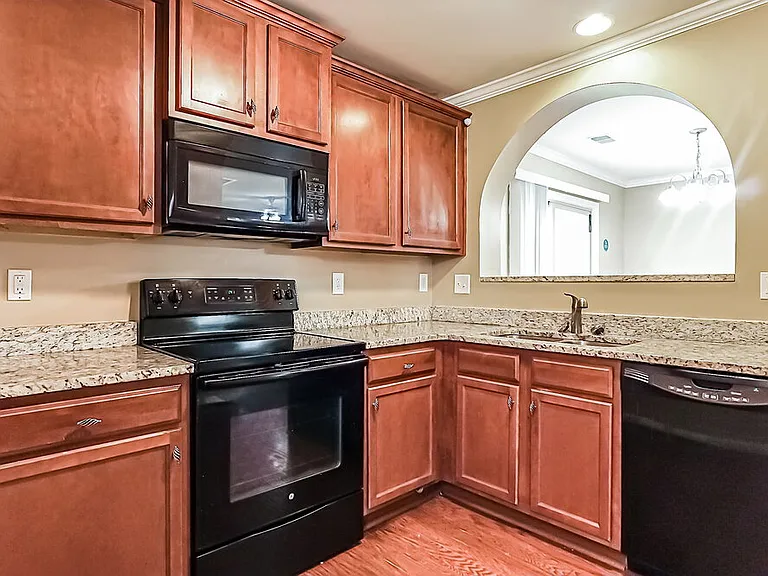 160 Briar Ridge Ln — Photo 10