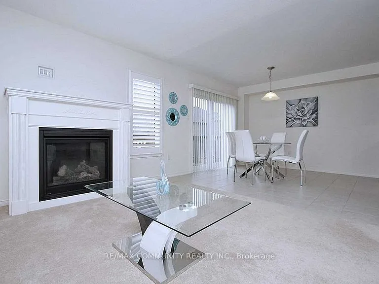 223 Windfields Farm Dr W — Photo 7