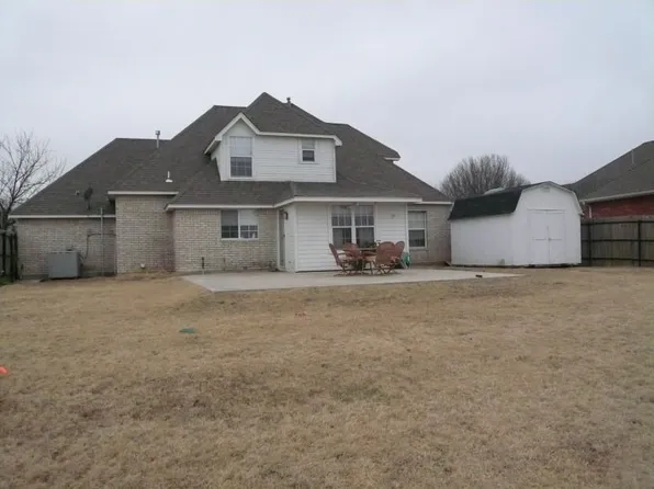 9 NW Pleasant View Rdg, Lawton, OK 73505