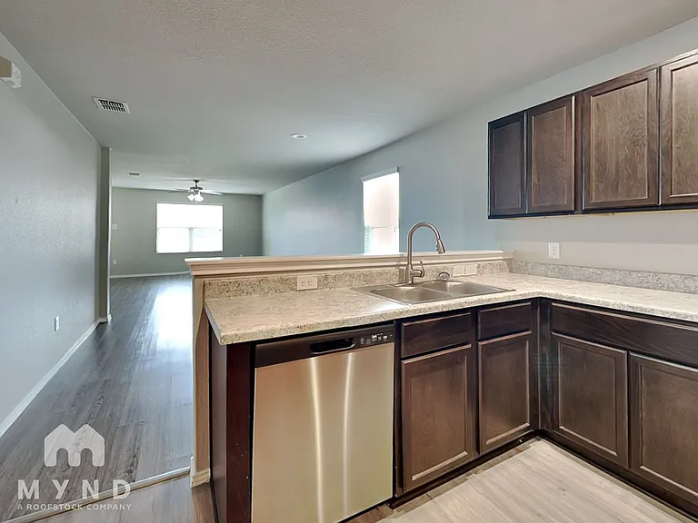 9437 Apple Ridge Ln — Photo 4