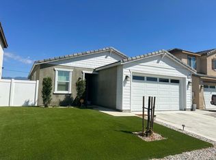 426 Orchard St, Rialto, CA 92376