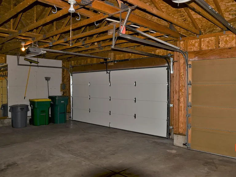 2466 W Sunset Dr — Photo 33