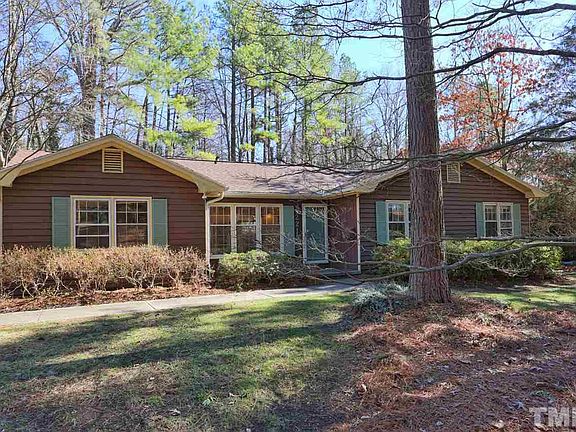 2nd image of 2219 Whitley Dr