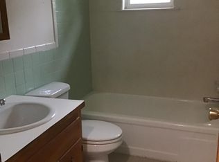 1101 N Gutensohn Rd APT A, Springdale, AR 72762