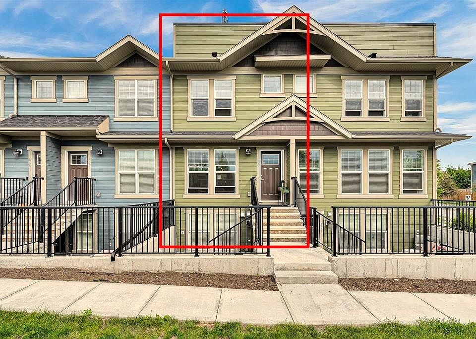 1st image of 406 NW Cranbrook Sq SE