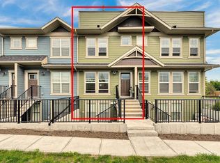 406 NW Cranbrook Sq SE, Calgary, AB T3M 3E3