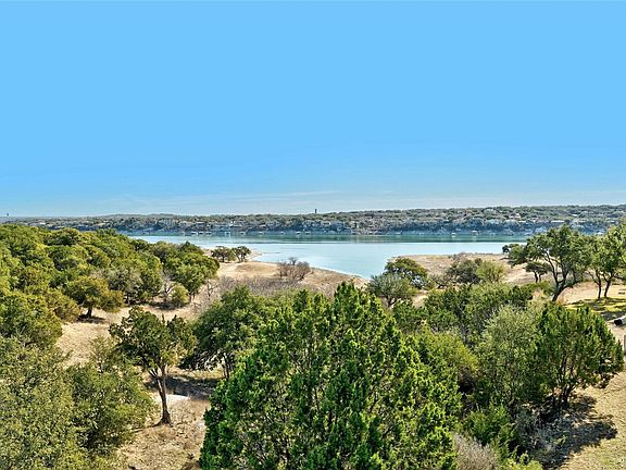 2nd image of 115 Comanche Point